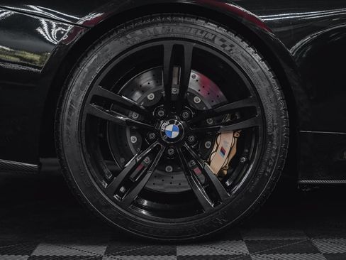 Used 2015 BMW M4 Coupe w/ Executive Package RWD image 15