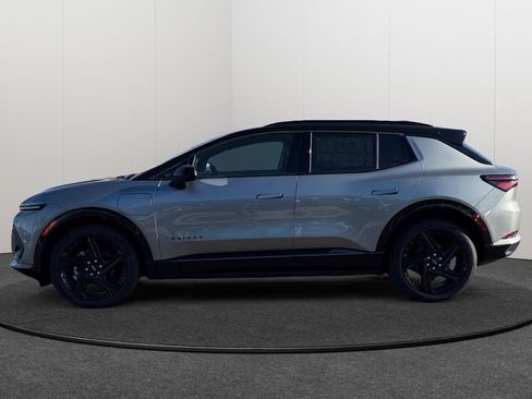 New 2026 Chevrolet Equinox EV RS image 2