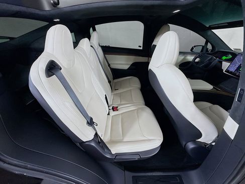Used 2023 Tesla Model X image 26