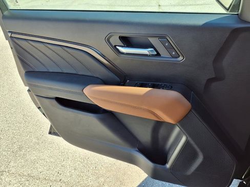 New 2026 GMC Canyon AT4 AWD/4WD image 12