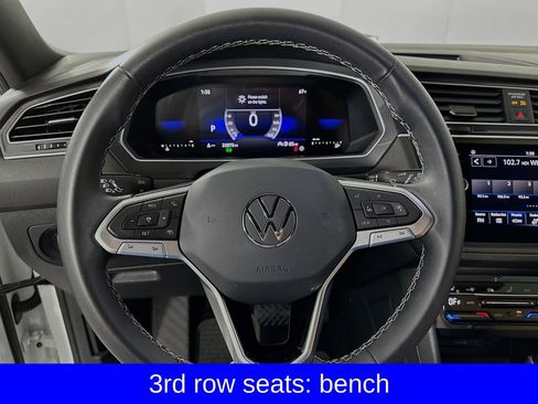 Used 2023 Volkswagen Tiguan SE image 13