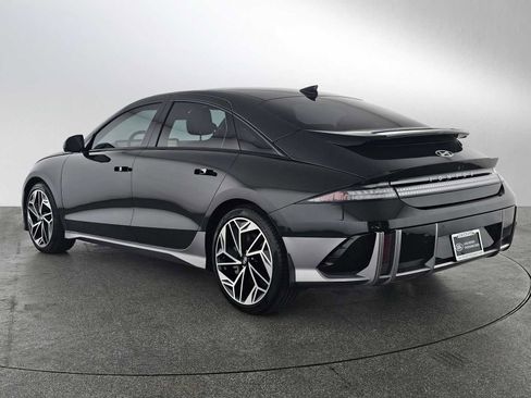Used 2024 Hyundai Ioniq 6 Limited AWD/4WD image 6