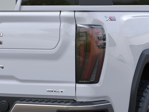 New 2026 GMC Sierra 2500 SLT image 35
