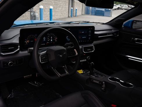Used 2025 Ford Mustang GT Premium w/ GT Performance Package RWD image 33