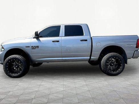 Used 2019 RAM 1500 Express w/ Wheel & Sound Group AWD/4WD image 4