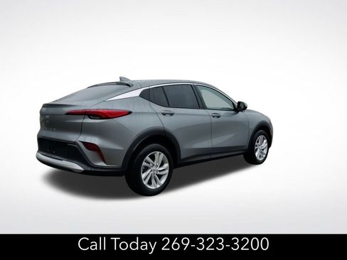 New 2025 Buick Envista Preferred w/ Advanced Safety Package image 8