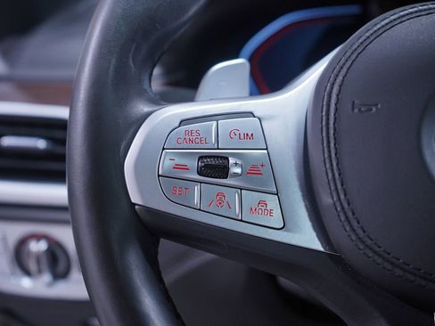 Used 2022 BMW 750i xDrive w/ Executive Package image 20