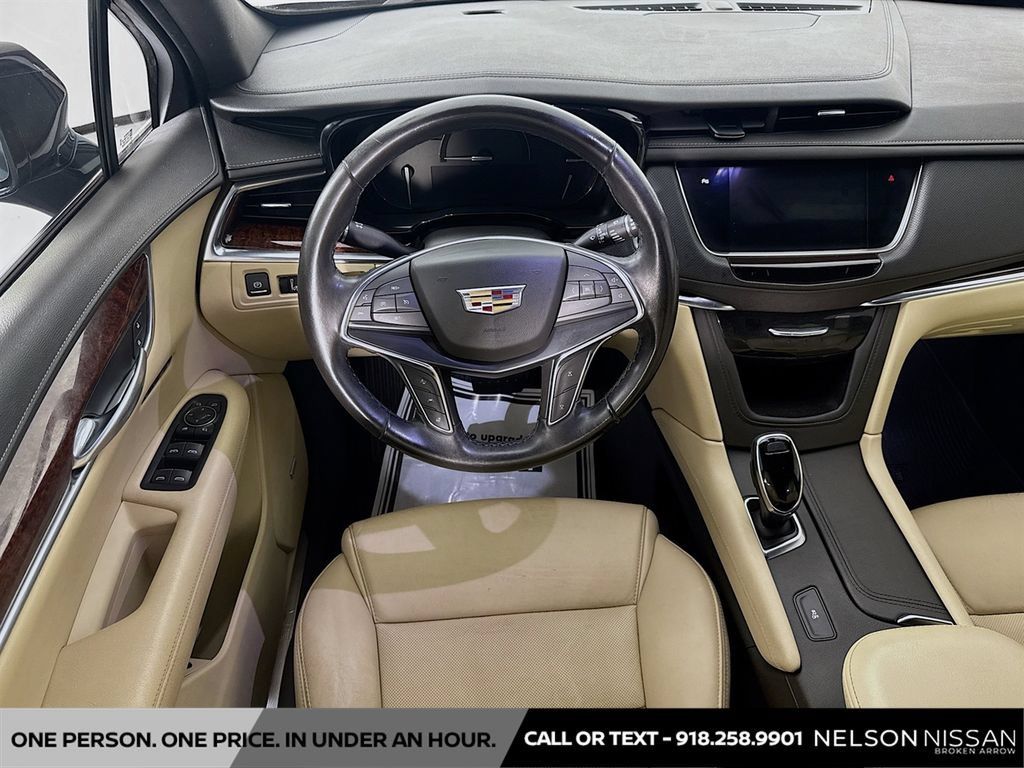 Used 2019 Cadillac XT5 Luxury FWD image 23