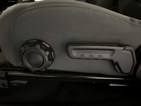 Used 2024 Jeep Wrangler Sport AWD/4WD image 12