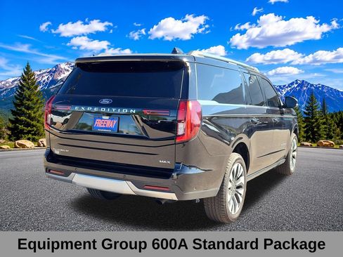 Used 2025 Ford Expedition Max Platinum w/ Driver's Package AWD/4WD image 5