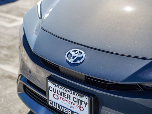 New 2026 Toyota Prius XLE image 6