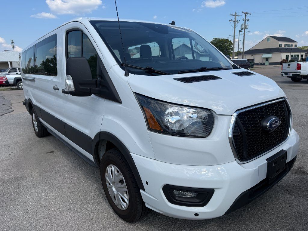 Used 2024 Ford Transit 350 XLT RWD image 4