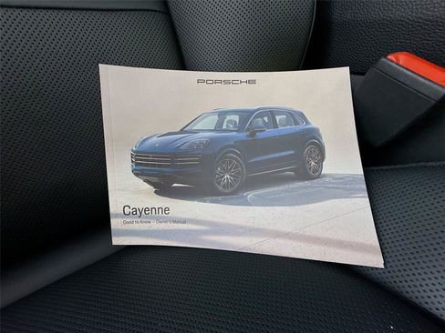 Used 2024 Porsche Cayenne Coupe AWD/4WD image 25