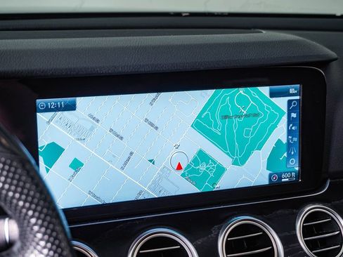 Used 2017 Mercedes-Benz E 300 image 22