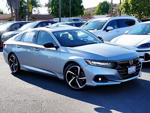 Used 2022 Honda Accord Sport image 3