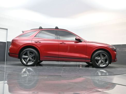 Used 2025 Genesis GV70 3.5T Sport w/ Sport Advanced Package AWD/4WD image 16