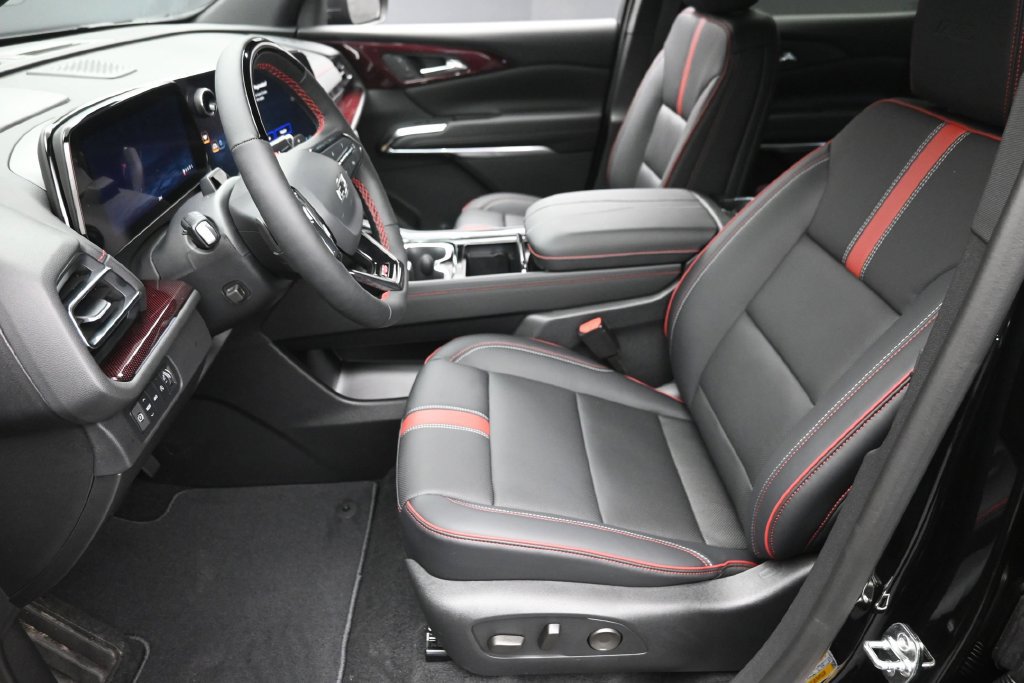 New 2027 Chevrolet Traverse RS AWD/4WD image 17