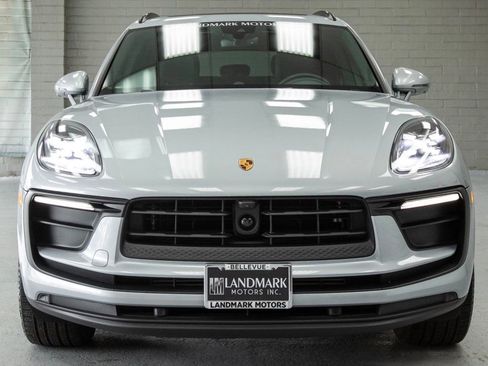 Used 2024 Porsche Macan Turbo image 5