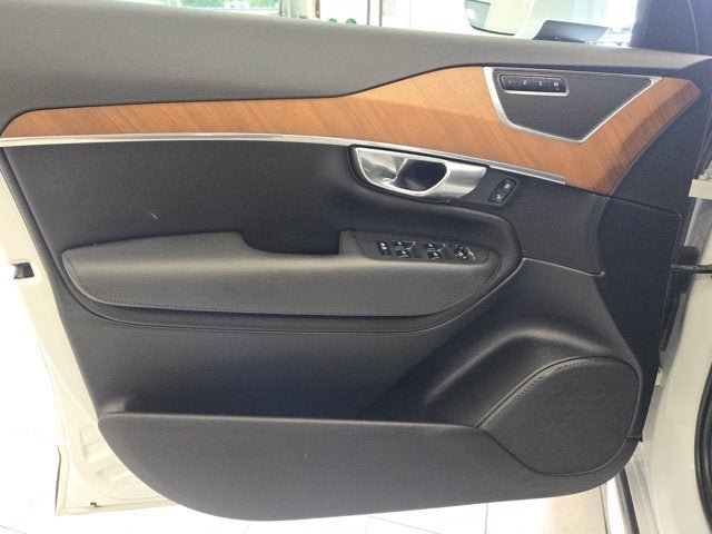 Used 2022 Volvo XC90 T6 Momentum w/ Advanced Package AWD/4WD image 19