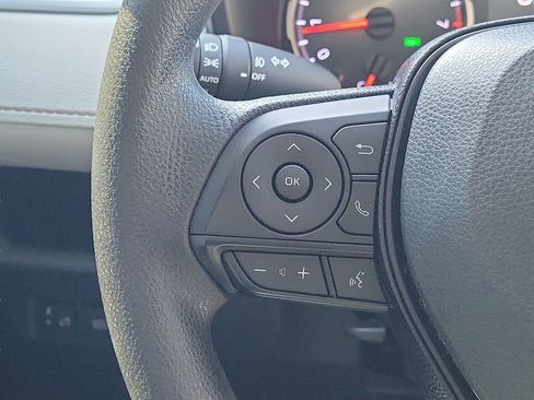 Certified 2021 Toyota RAV4 XLE image 33