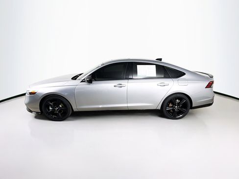 Used 2023 Honda Accord Sport image 7