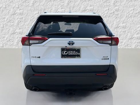 Used 2021 Toyota RAV4 XLE image 4