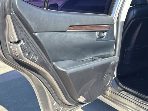 Used 2017 Lexus ES 350 image 16