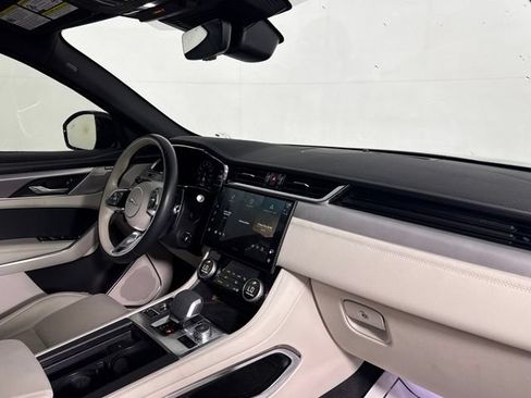 Used 2024 Jaguar F-PACE R-Dynamic S AWD/4WD image 22