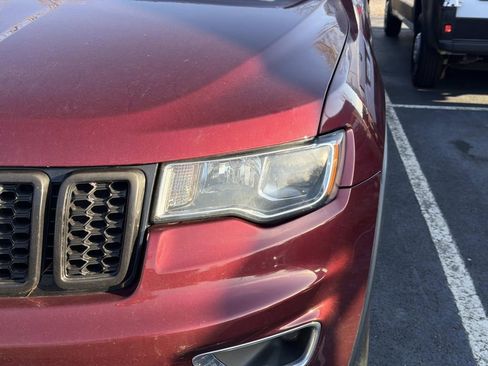 Used 2018 Jeep Grand Cherokee Limited image 6