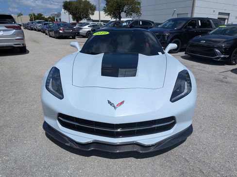 Used 2019 Chevrolet Corvette Stingray Coupe w/ 1LT RWD image 9
