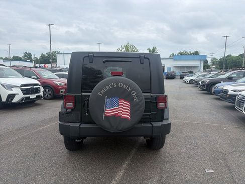Used 2010 Jeep Wrangler Unlimited Sport AWD/4WD image 5