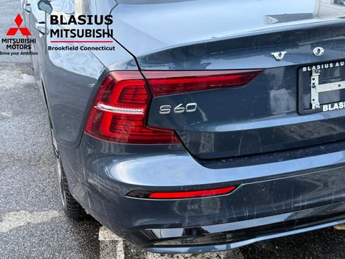 Used 2025 Volvo S60 B5 Core image 14