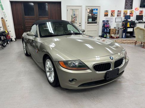 Used 2004 BMW Z4 2.5i RWD image 28