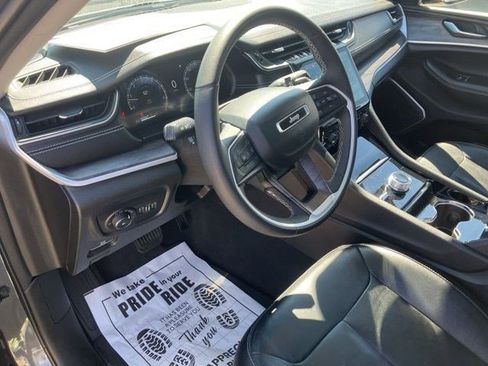 Certified 2023 Jeep Grand Cherokee L Limited image 14