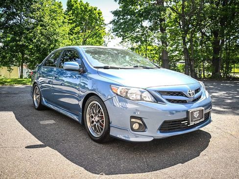 Used 2013 Toyota Corolla S FWD image 6