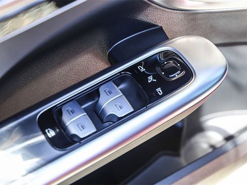 New 2024 Mercedes-Benz C 43 AMG 4MATIC Sedan image 29