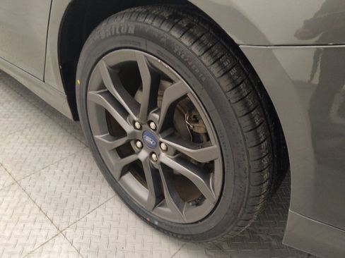 Used 2018 Ford Fusion SE w/ Equipment Group 201A image 31