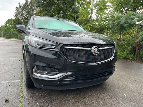 Used 2021 Buick Enclave Essence w/ Sport Touring Edition FWD image 1