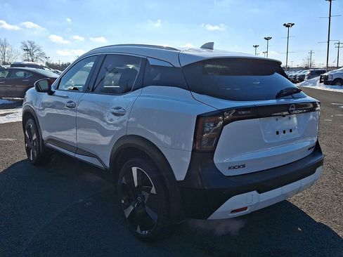 Certified 2025 Nissan Kicks SR w/ SR Premium Package image 4