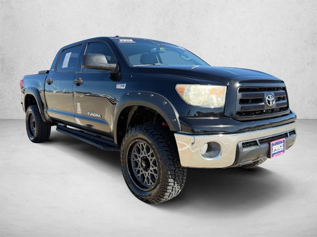 Used 2012 Toyota Tundra 4x4 CrewMax w/ SR5 Pkg image 3