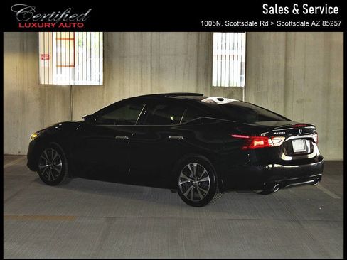 Used 2016 Nissan Maxima Platinum w/ Interior Lighting Package image 10