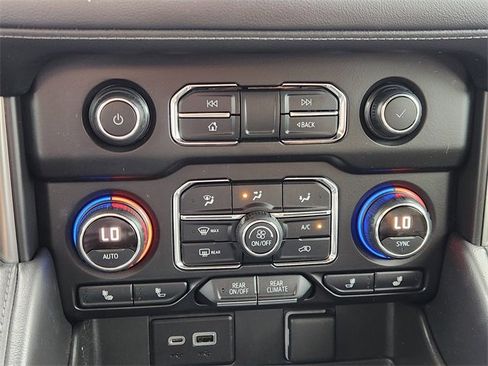 Used 2021 Chevrolet Tahoe LT RWD image 22