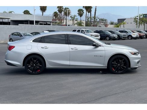 Used 2018 Chevrolet Malibu LT w/ Redline Edition FWD image 7