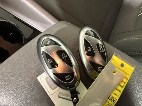 Certified 2024 Hyundai Elantra SEL w/ Convenience Package FWD image 20