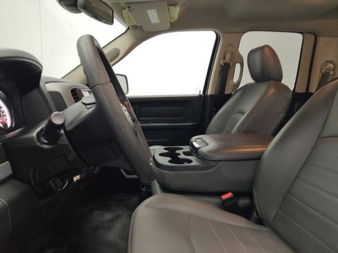 Used 2018 RAM 1500 Tradesman RWD image 17