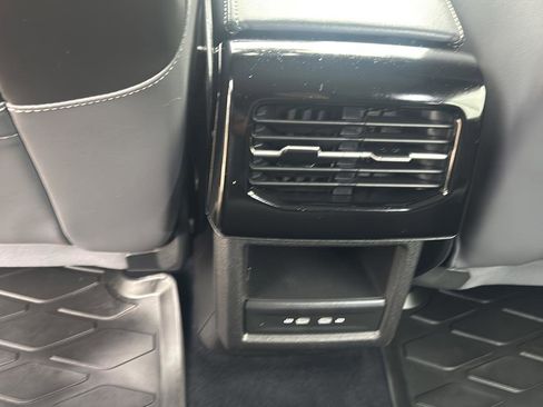 Used 2023 Volkswagen ID.4 Pro S RWD image 16