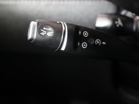 Used 2015 Tesla Model S 85D image 41