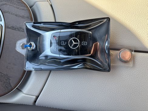 Used 2023 Mercedes-Benz E 350 4MATIC Sedan image 36