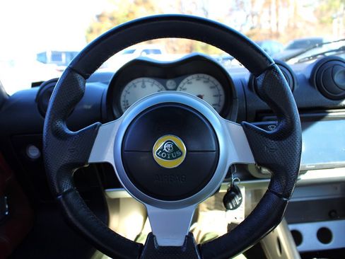 Used 2005 Lotus Elise image 22