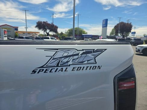 Used 2017 Toyota Tundra Platinum AWD/4WD image 11